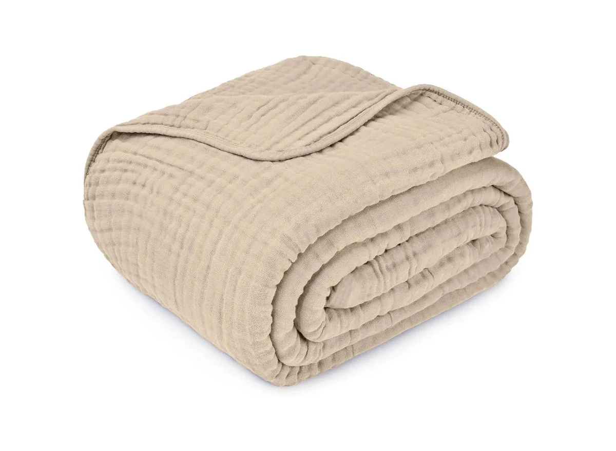 Comfy Cubs Muslin Blanket - Twin
