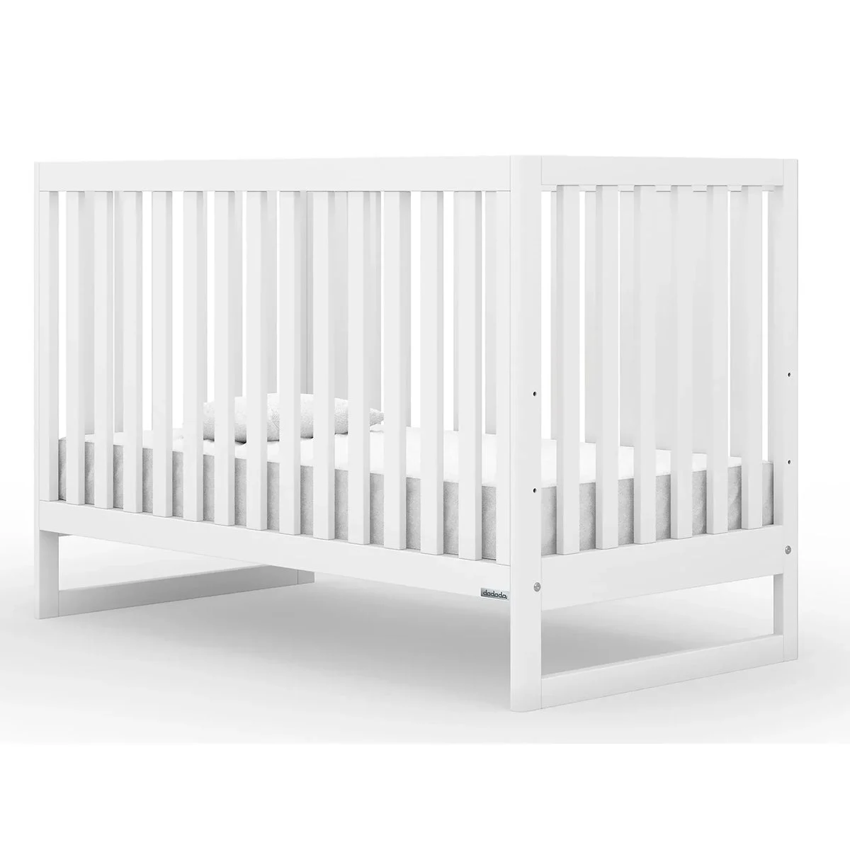 Dadada Baby Austin 3-in-1 Convertible Crib (White)