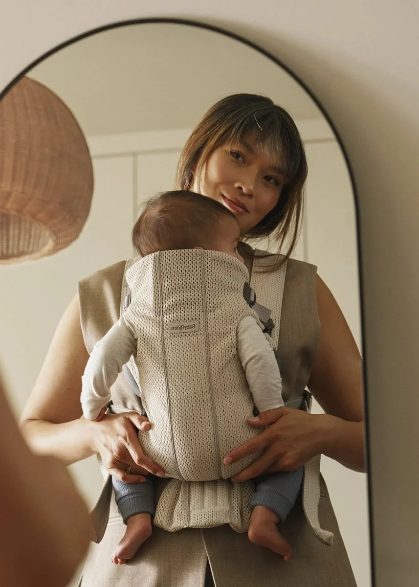 BabyBjörn Baby Carrier Mini - Cream Mesh