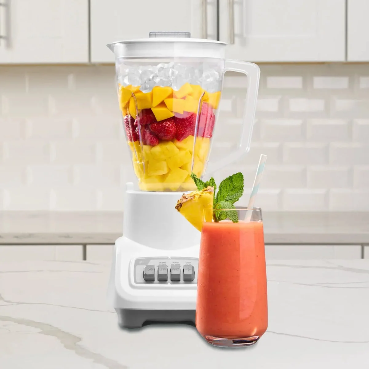 Oster Turbo Blender, 800-Watt Food Blender, White
