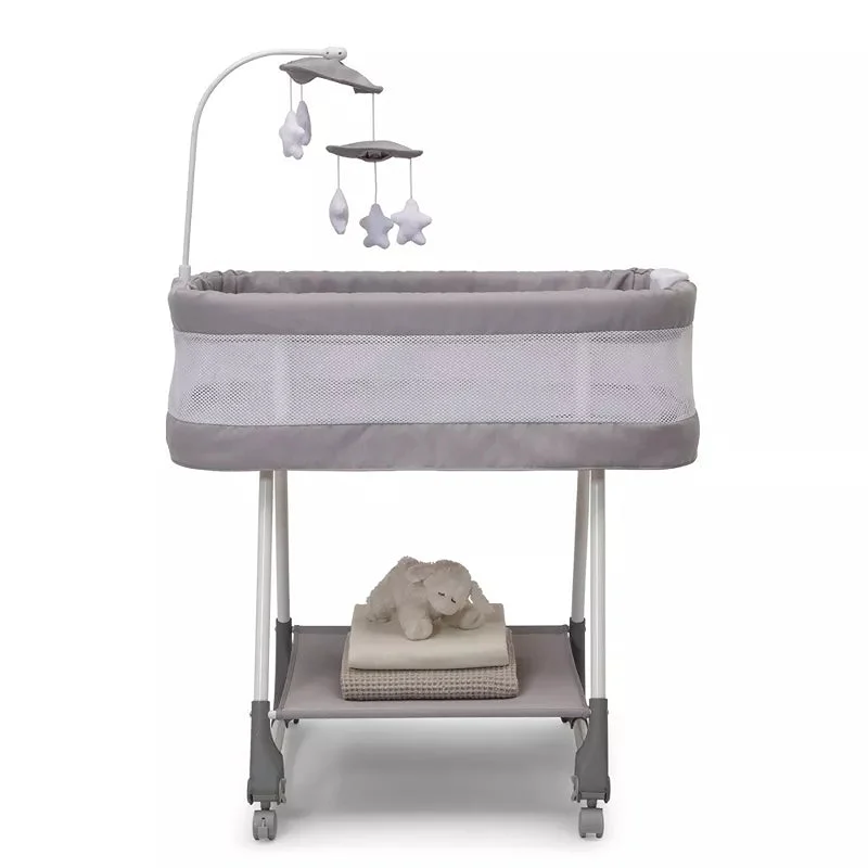 Simmons Shooting Star Rocking Bassinet with Airflow Mesh - Platinum