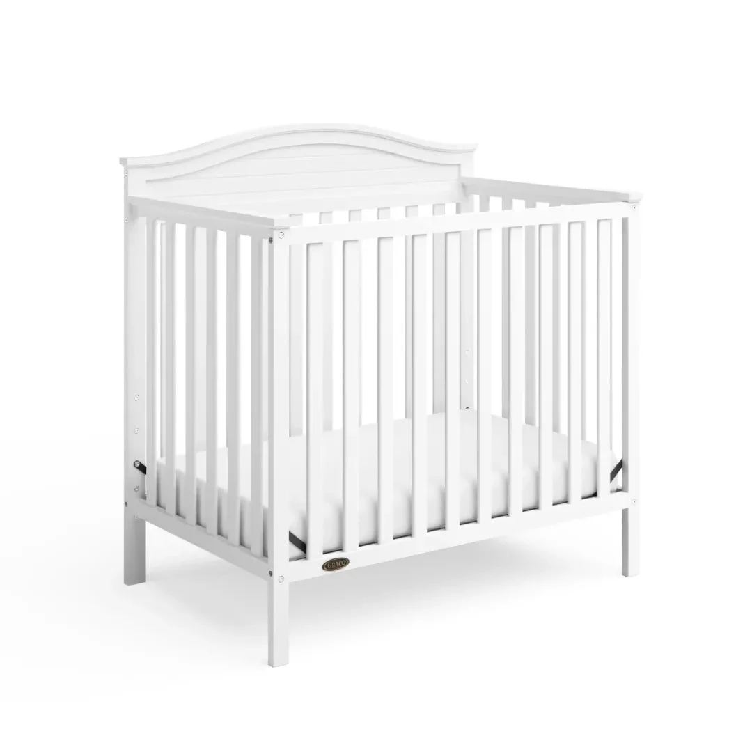 Graco Stella 4-in-1 Convertible Mini Crib