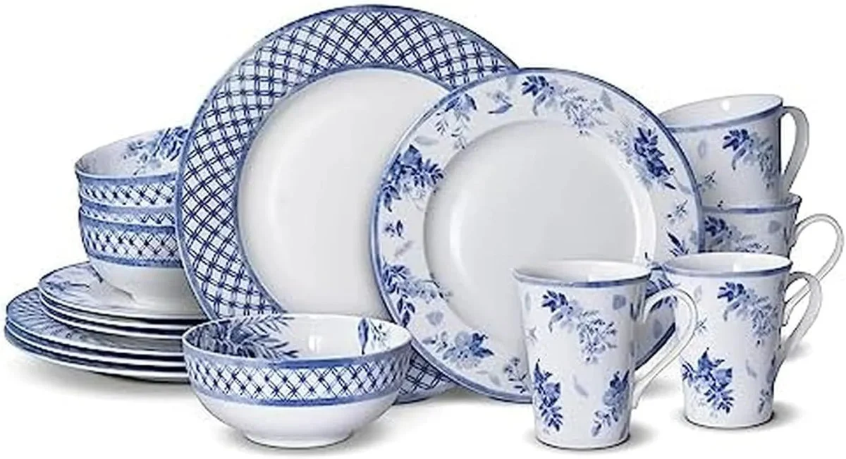 Mikasa 16 Piece Dinnerware Set - Blue and White