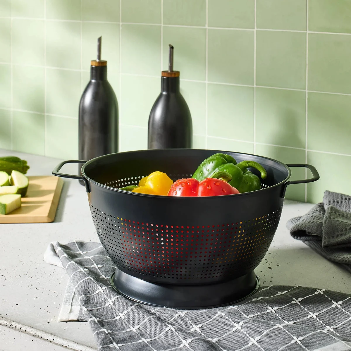 Figmint 5qt Stainless Steel Colander Black