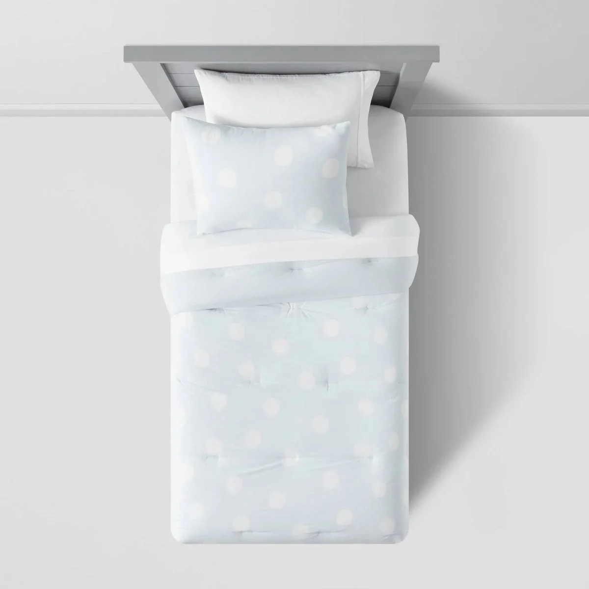 Pillowfort Twin Scatter Dot Kids' Comforter Set