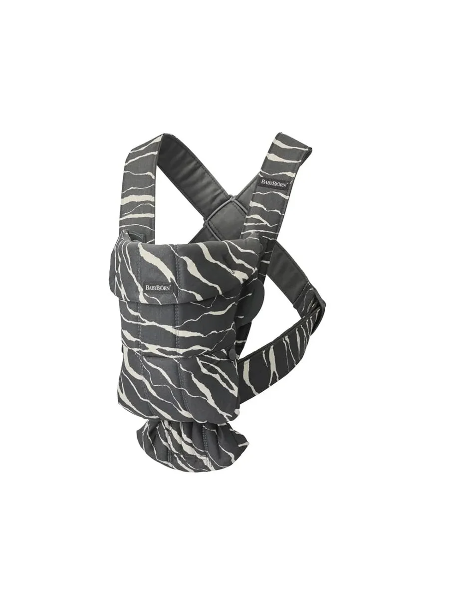 BabyBjörn Baby Carrier Mini, Cotton - Anthracite/Landscape print